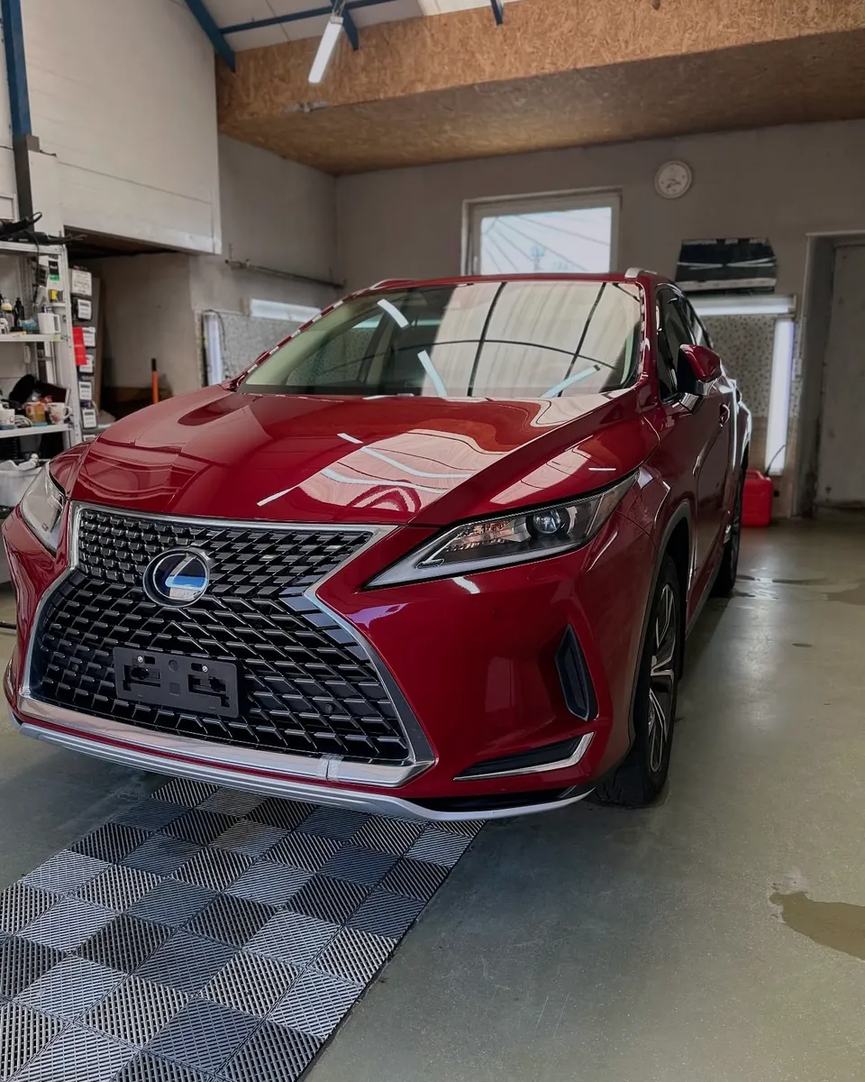Lexus RX до: красный кузов